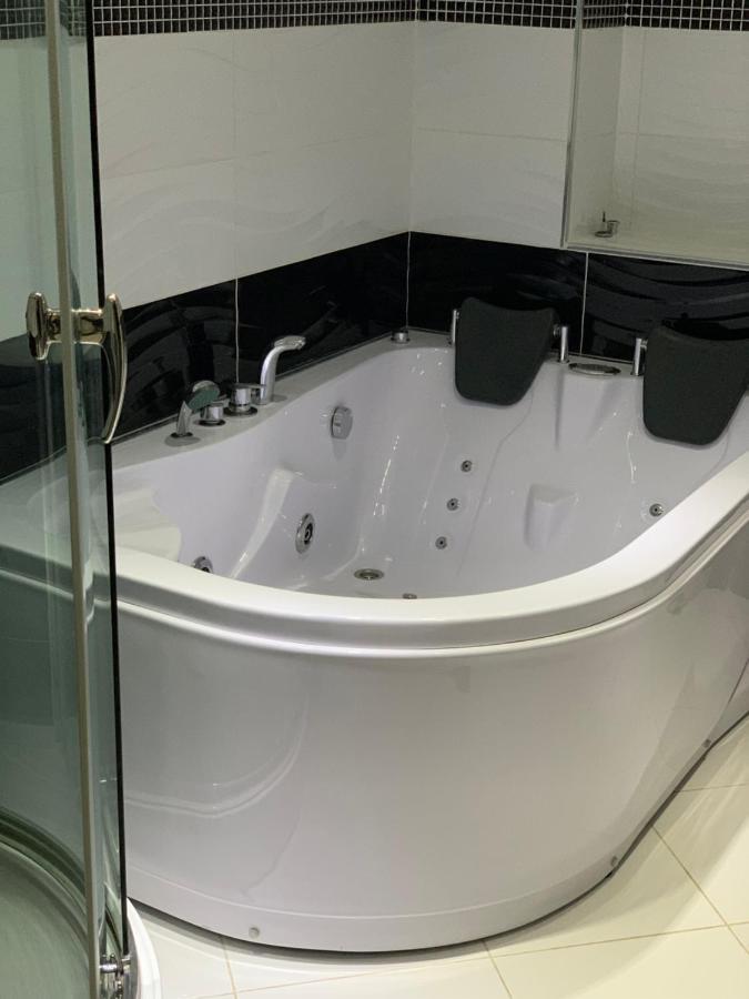Luxury Suites Markov 비톨라 외부 사진