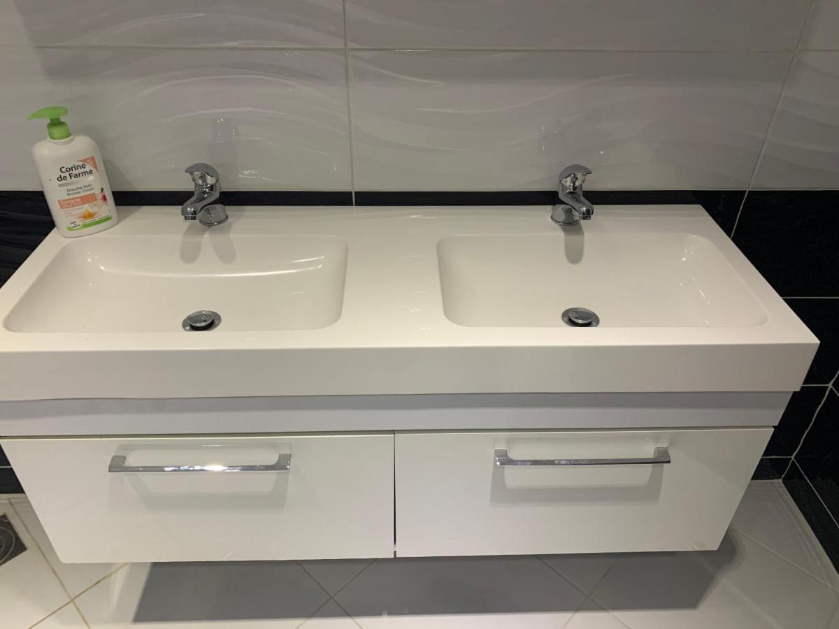 Luxury Suites Markov 비톨라 외부 사진